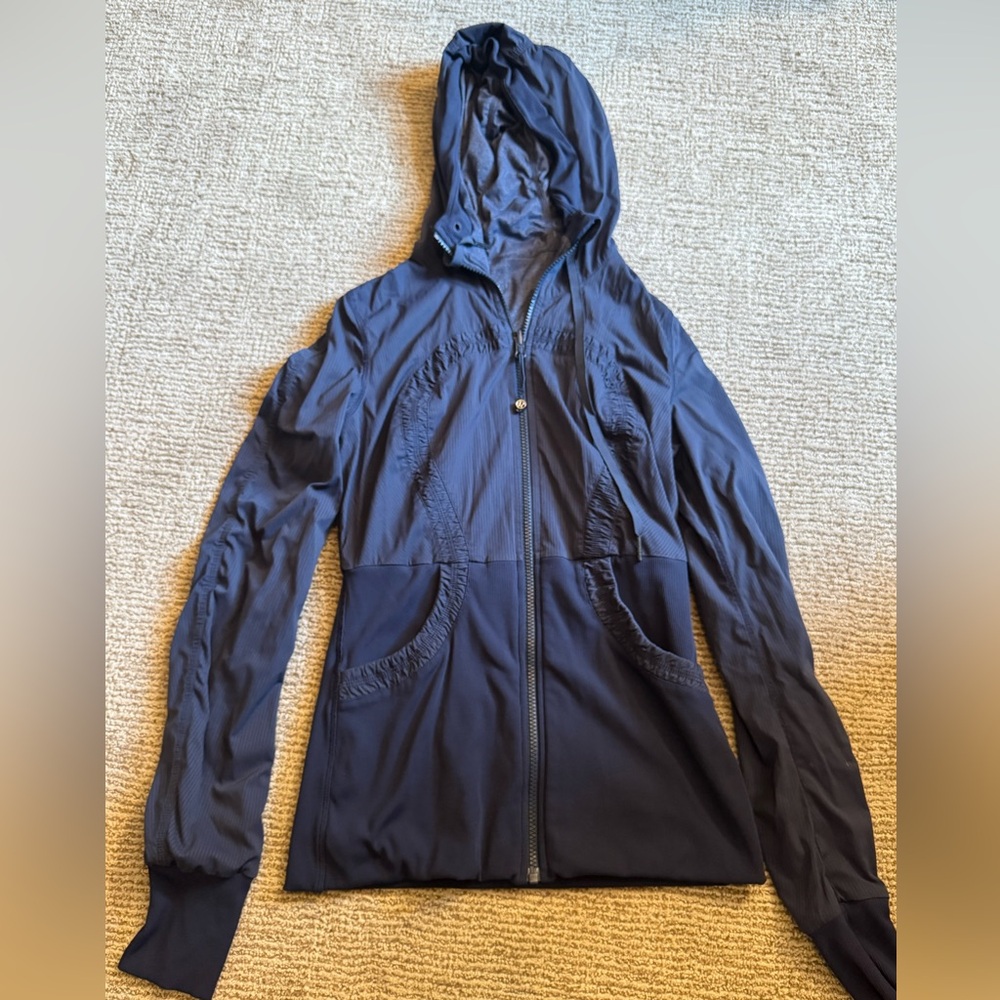 LULULEMON DANCE STUDIO III REVERSIBLE JACKET